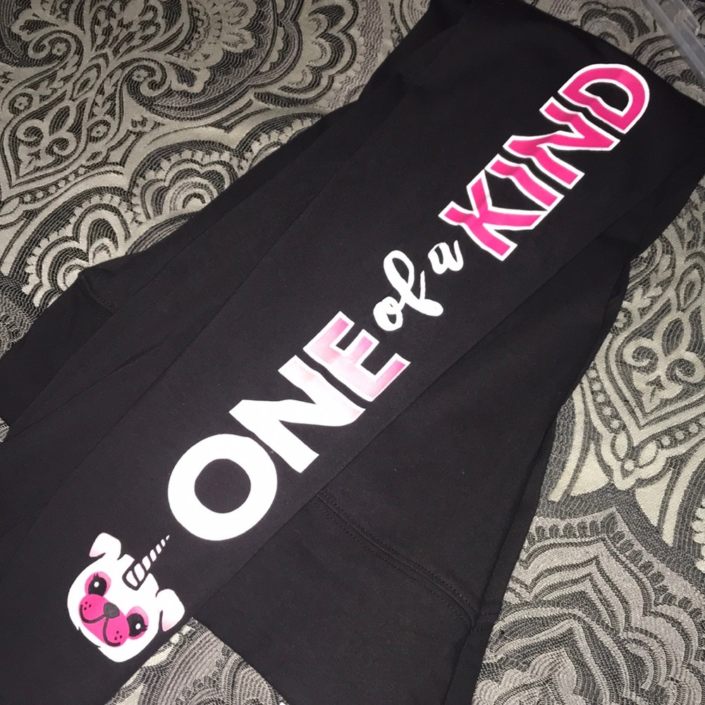 One of a Kind Justice Leggings NWT!